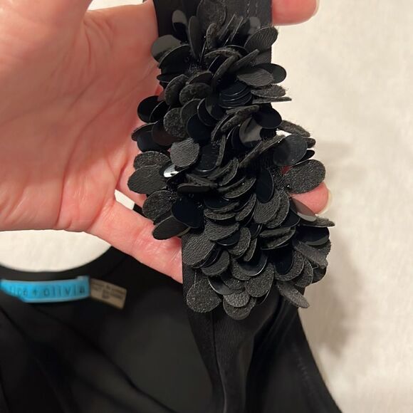 Alice+Olivia szS blk mini dress w/overlay & coin beads on shoulders & one side - Picture 5 of 10